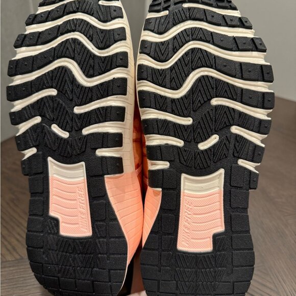 Nike Women's Floral Metcon 6 - Picture 3 of 4